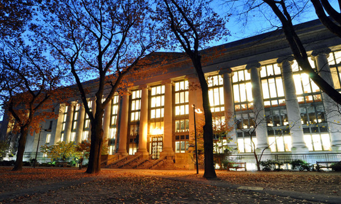 哈佛大學(xué)