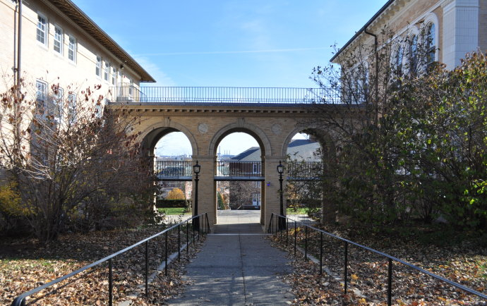 塔夫茨大學