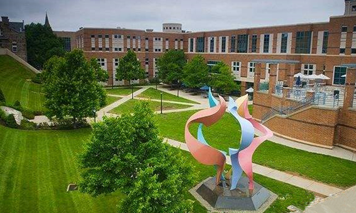 里海大學