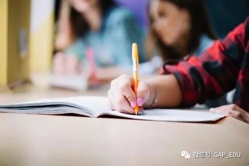 明德學院新生：你有自己的“人設”嗎？